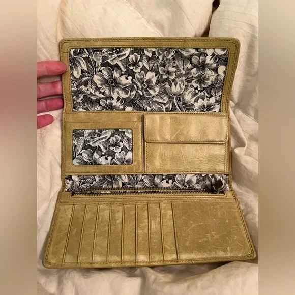 HOBO leather wallet - Picture 4 of 14